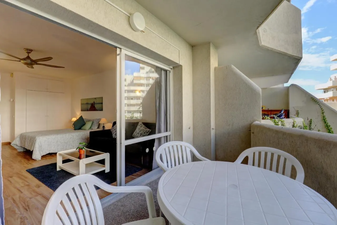 077 - Comfortable Studio In Large Holiday Complex With Water Park Apartment Benalmadena 0*,  Spain